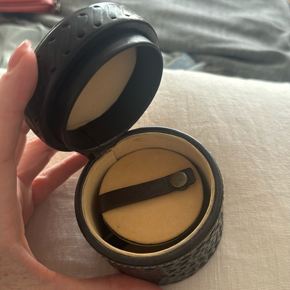 Leather travel jewelry case